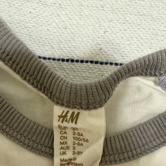 H&M Purple and White Crew Neck Tee - Picture 2 of 11